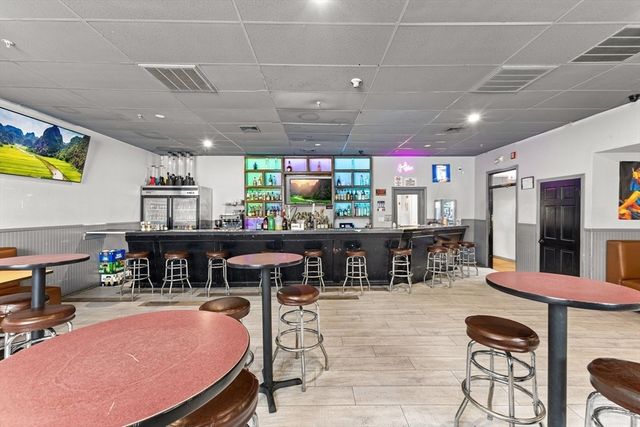 1613-1621 Acushnet Ave, New Bedford, MA 02746