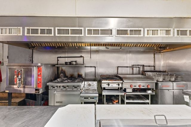 1613-1621 Acushnet Ave, New Bedford, MA 02746