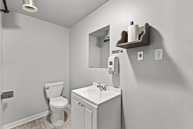 1613-1621 Acushnet Ave, New Bedford, MA 02746