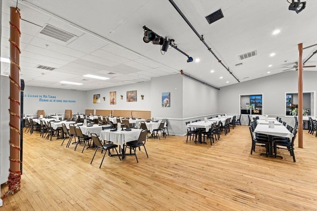 1613-1621 Acushnet Ave, New Bedford, MA 02746