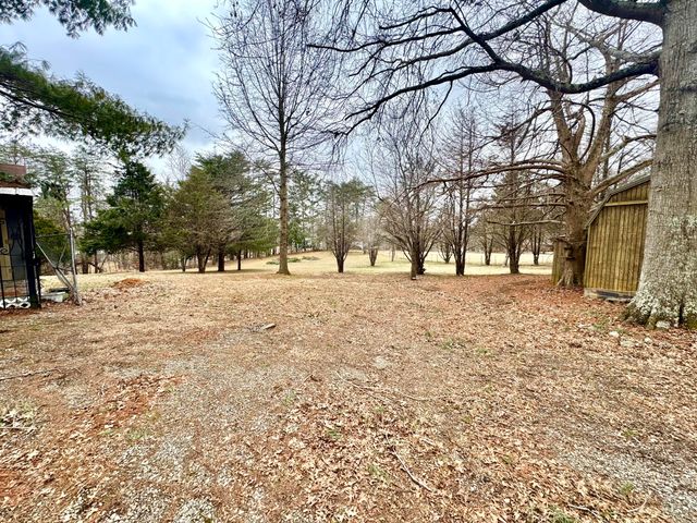 693 Scotts Chapel Road, Jamestown, KY 42629