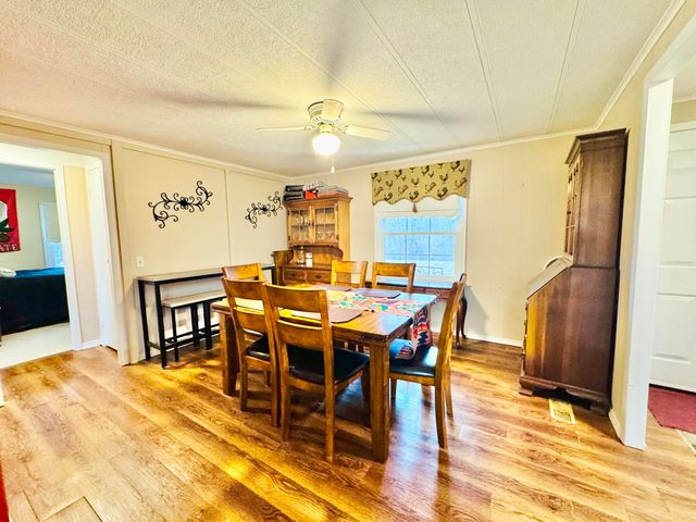 693 Scotts Chapel Road, Jamestown, KY 42629