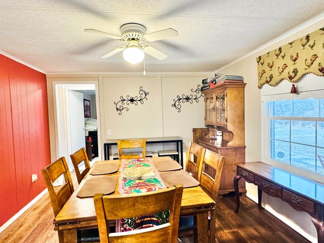 693 Scotts Chapel Road, Jamestown, KY 42629