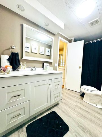 693 Scotts Chapel Road, Jamestown, KY 42629