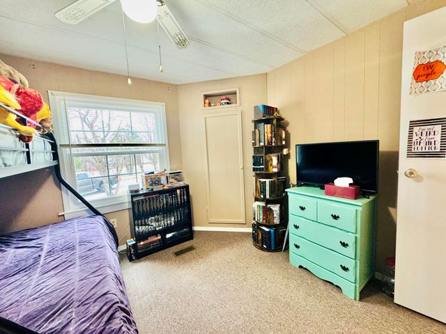 693 Scotts Chapel Road, Jamestown, KY 42629