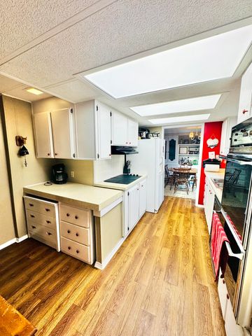 693 Scotts Chapel Road, Jamestown, KY 42629