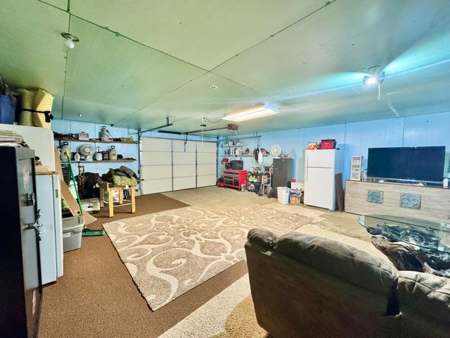 693 Scotts Chapel Road, Jamestown, KY 42629