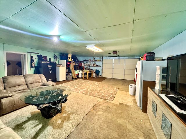 693 Scotts Chapel Road, Jamestown, KY 42629