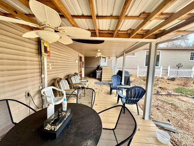 693 Scotts Chapel Road, Jamestown, KY 42629