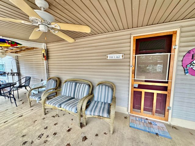 693 Scotts Chapel Road, Jamestown, KY 42629