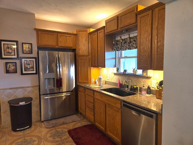 6113 Broadway Avenue, Haltom City, TX 76117