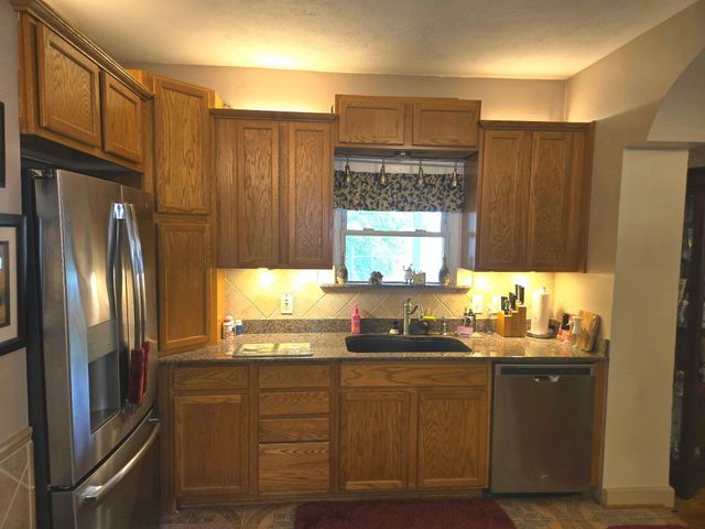 6113 Broadway Avenue, Haltom City, TX 76117