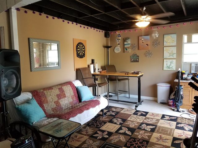 6113 Broadway Avenue, Haltom City, TX 76117