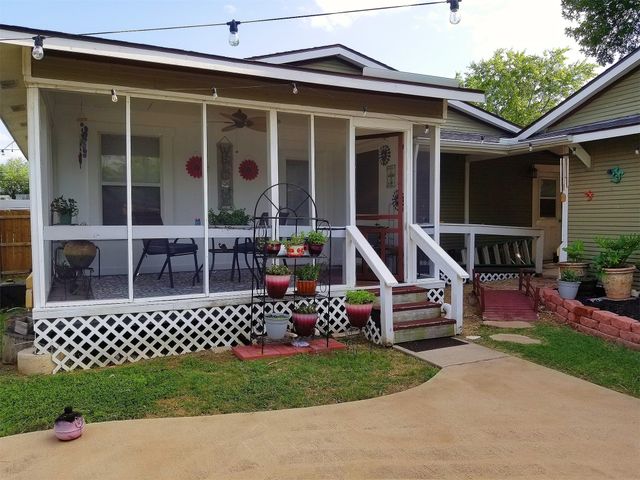 6113 Broadway Avenue, Haltom City, TX 76117