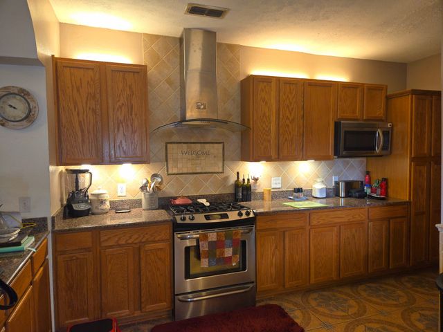 6113 Broadway Avenue, Haltom City, TX 76117