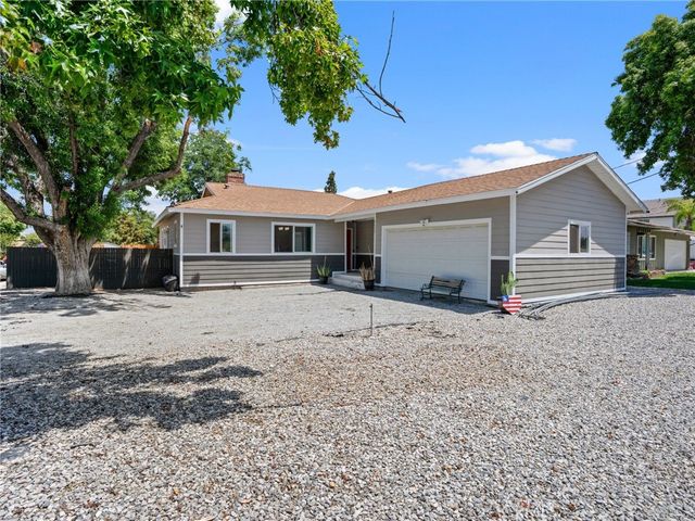 4620 East Charlton, Hemet, CA 92544