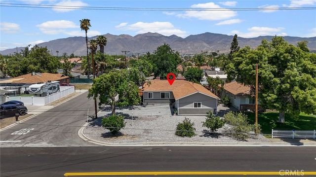 4620 East Charlton, Hemet, CA 92544
