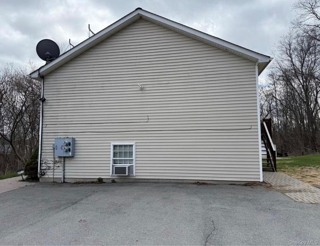307 County Route 49 1, Middletown, NY 10940