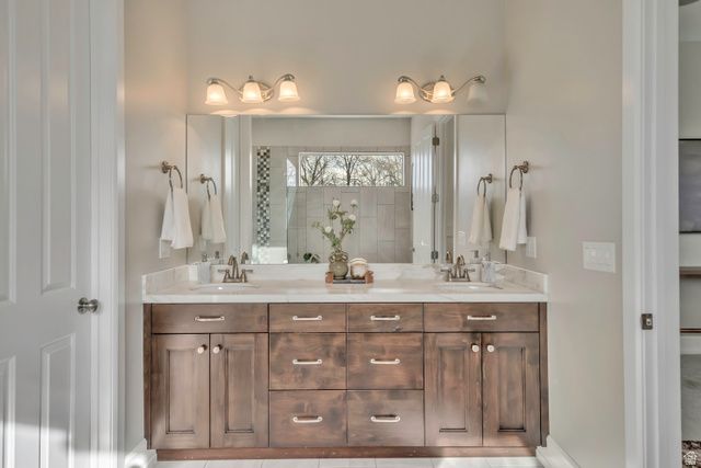 1714 E RACHELWOOD LN, Holladay, UT 84124