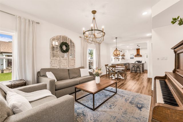 911 N 31st Street, Waco, TX 76707