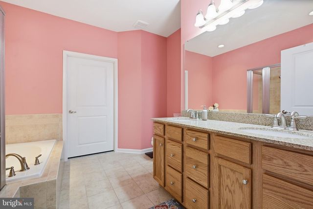 224 ANITA CT, Newark, DE 19702