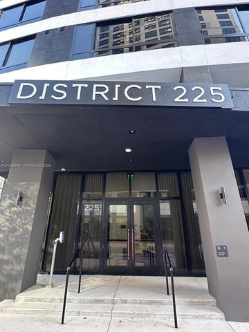 225 N Miami Avenue 3203, Miami, FL 33128