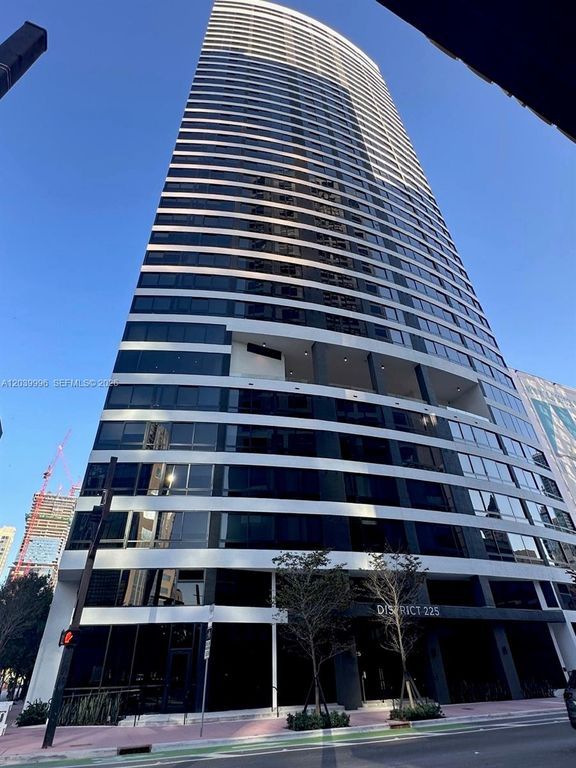 225 N Miami Avenue 3203, Miami, FL 33128