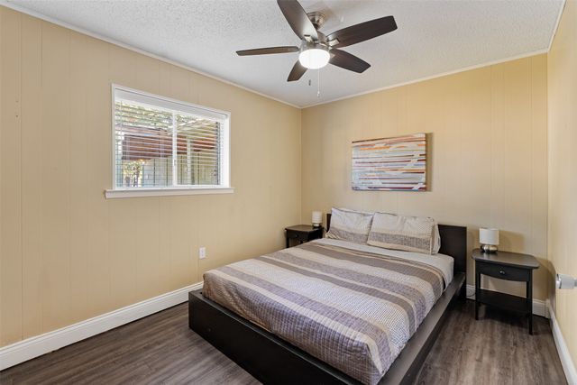 104 Oakcrest Court, Trinidad, TX 75163