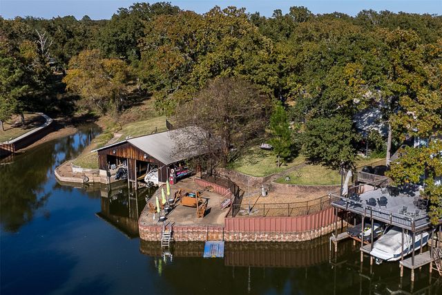 104 Oakcrest Court, Trinidad, TX 75163