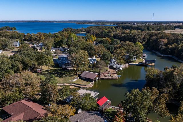 104 Oakcrest Court, Trinidad, TX 75163