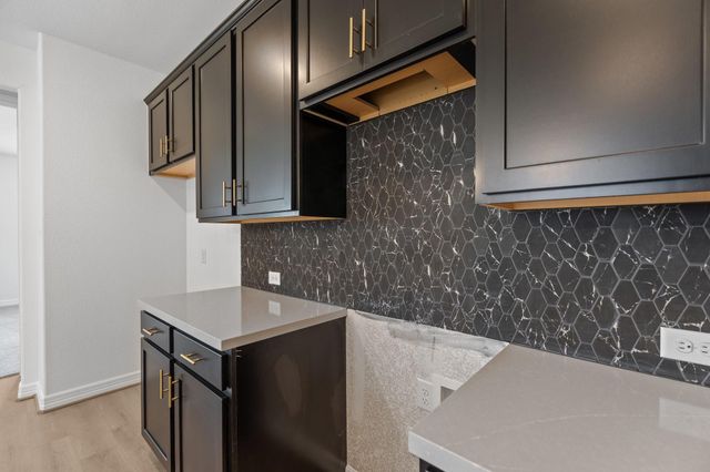 9919 Red Knot Street, Mont Belvieu, TX 77523