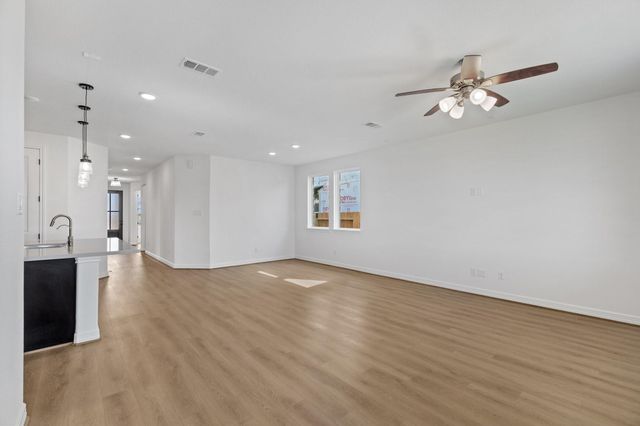 9919 Red Knot Street, Mont Belvieu, TX 77523