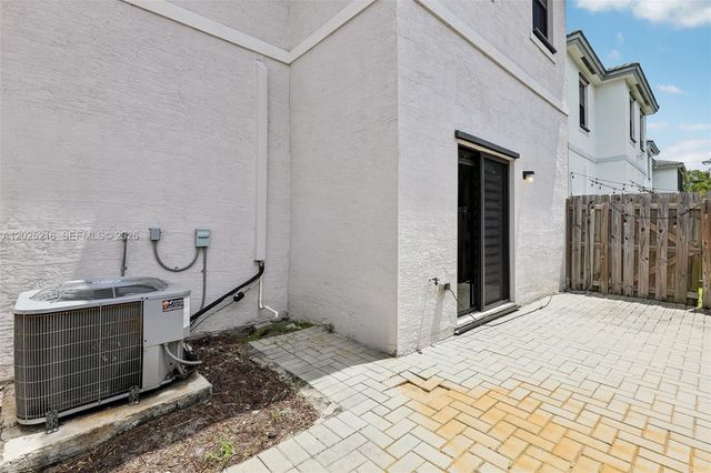 1526 SW 29th Street, Fort Lauderdale, FL 33315