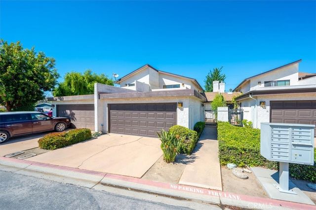 903 Queens Ct., Santa Maria, CA 93454