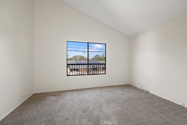 903 Queens Ct., Santa Maria, CA 93454