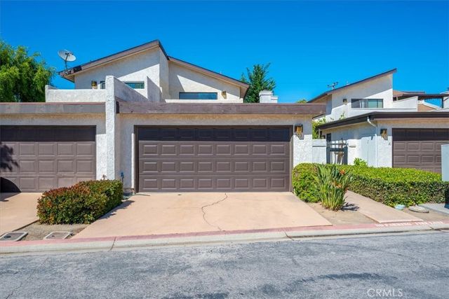 903 Queens Ct., Santa Maria, CA 93454