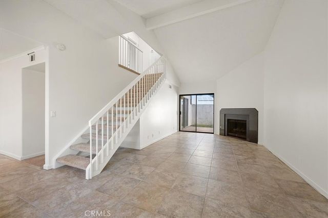 903 Queens Ct., Santa Maria, CA 93454
