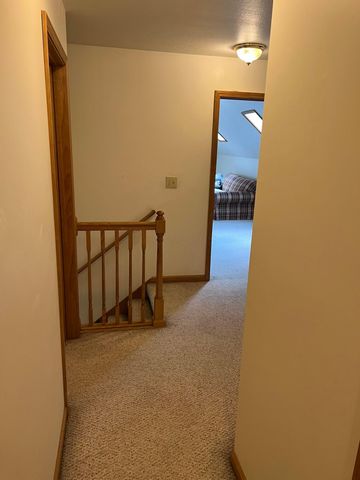5024 Nelson Drive, Ashville, OH 43103