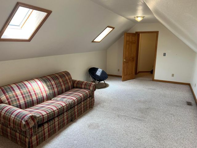 5024 Nelson Drive, Ashville, OH 43103