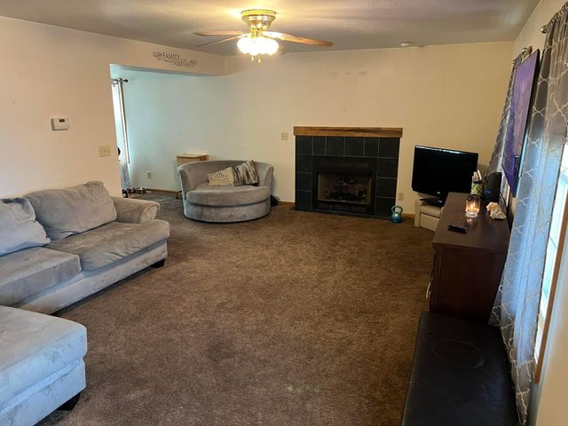 5024 Nelson Drive, Ashville, OH 43103