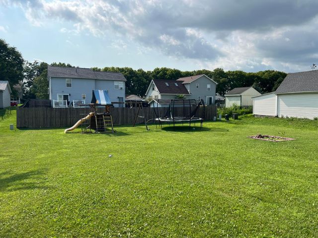 5024 Nelson Drive, Ashville, OH 43103