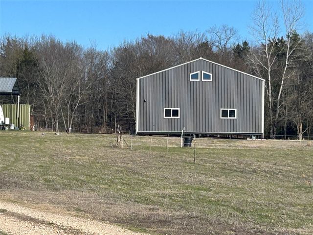 3275 County Road 26100, Roxton, TX 75477