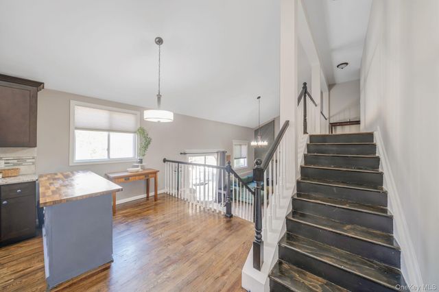 17 Rolling Hills Drive, Ridge, NY 11961