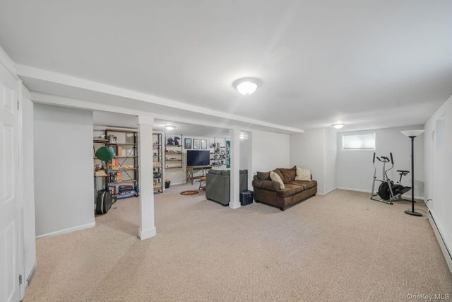 17 Rolling Hills Drive, Ridge, NY 11961