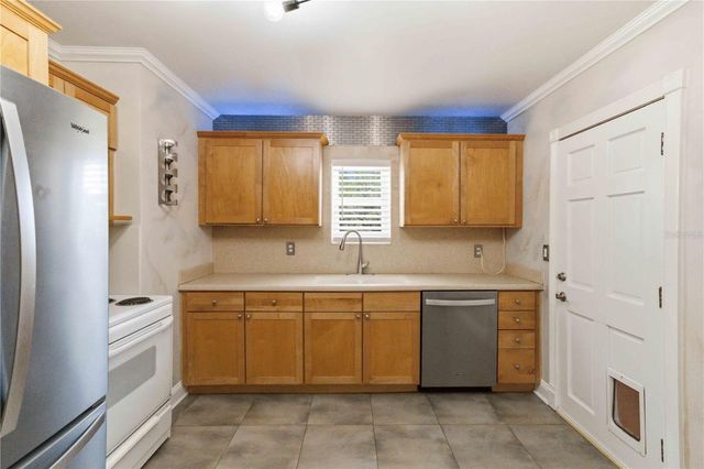 2713 W BRADDOCK STREET, Tampa, FL 33607