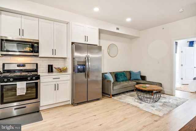 2217 W THOMPSON ST, Philadelphia, PA 19121