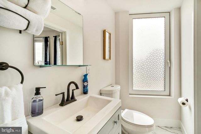 2217 W THOMPSON ST, Philadelphia, PA 19121