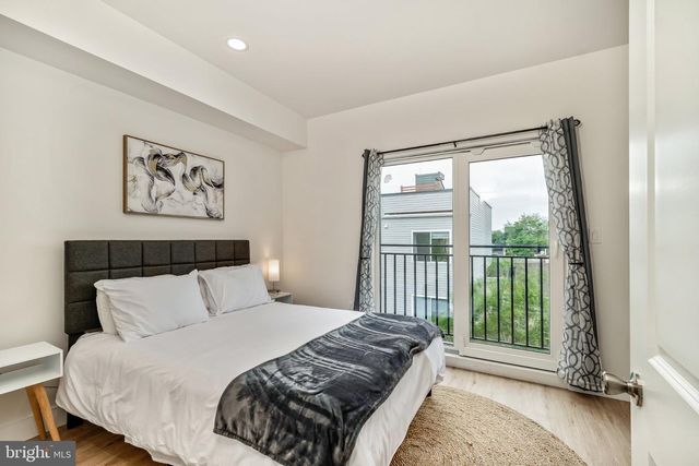 2217 W THOMPSON ST, Philadelphia, PA 19121