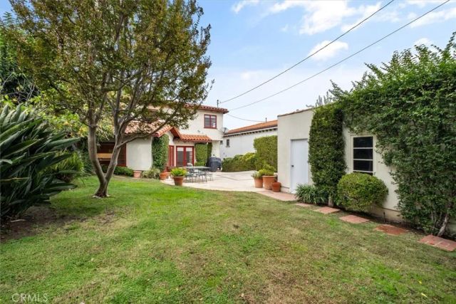 14052 Davana Terrace, Sherman Oaks, CA 91423