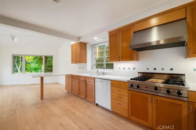 14052 Davana Terrace, Sherman Oaks, CA 91423